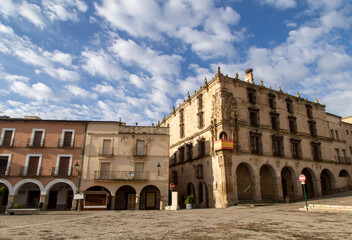 Fototapeta premium Palacio de la Conquista (siglo XVI). Plaza Mayor de Trujillo. Cáceres, Extremadura, España