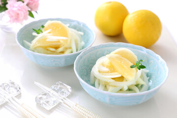 日向夏と新玉ねぎのマリネ　日向夏と新玉ねぎのサラダ