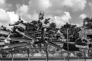 Naklejka premium Monochrome fairground ride