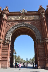 Obraz premium Ciudad de Barcelona, arquitectura la sagrada familia, ciudad grafitis y calles España 