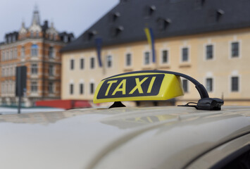 Taxi Innenstadt Schild befördern