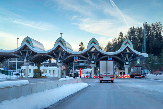 Austria-Slovenia border near Karavanketunnel