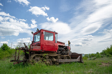 Fototapeta premium tractor in field