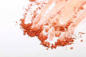 オレンジのアイシャドウ