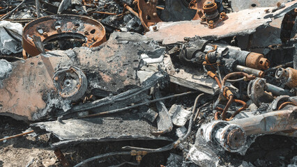 The war in Ukraine, torn down by the MTLB explosion, completely destroyed the MTLB.