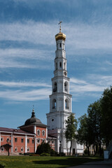 Obraz premium Bell tower of Nikolo-Ugreshsky monastery on sunny summer day. Dzerzhinsky, Moscow Oblast, Russia.
