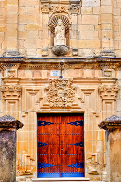 Basilica De Nuestra Señora De Los Remedios Y Del Milagro