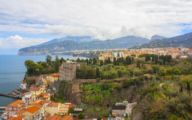 Fototapeta na wymiar View of the coast (Marina Grande) from the observation deck in Sorrento 