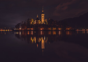 Fototapeta na wymiar Night reflections at lake Bled