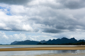 The scenery of the sea and the sky on a clear day