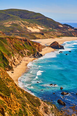 Obraz premium Amazing west coastline with colorful ocean waves and sandy beaches