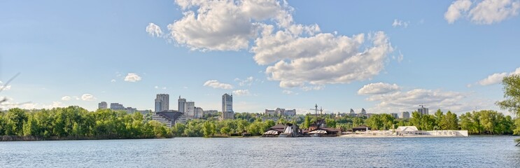 Obraz premium Panorama of Dnepropetrovsk along rowing channel and Pobeda embankment, Ukraine.