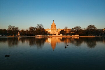 Obraz premium US Capitol Hill sunset
