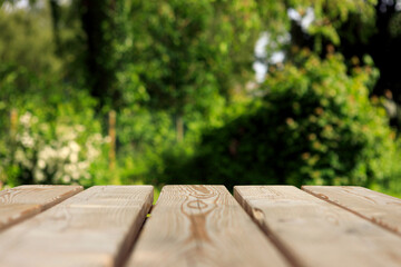 Empty wood tabel on natur background mock up
