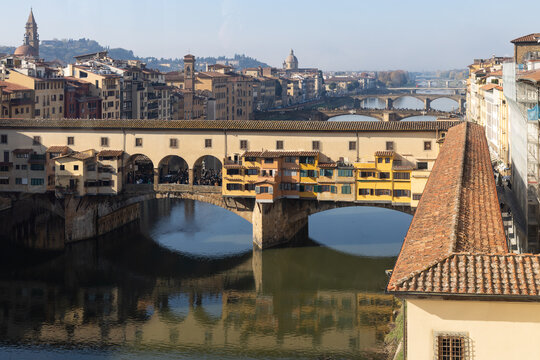 Florenz, Italien: Blick von den Uffizien auf Ponte Vecchio