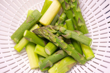 茹でたアスパラガス