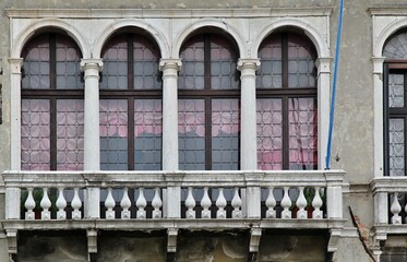 Finestra Veneziana - obrazy, fototapety, plakaty