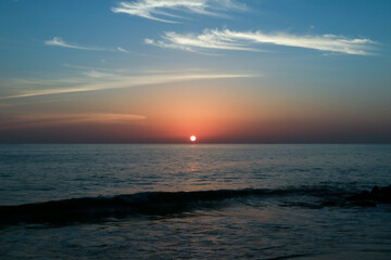 Obraz premium Sunset over the sea. Padang, Indonesia.