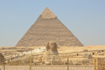 Fototapeta na wymiar Sphinx and pyramid of giza, Egypt