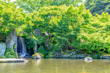 Fototapeta premium 初夏のの溪石園 耶馬渓ダム記念公園 大分県中津市 Keisekien in early summer. Yabakei dam Memorial park. Ooita Nakatsu city.