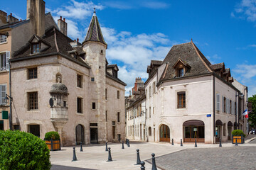 Obraz premium The historic old town of Beaune is the wine capital of Burgundy in the Cote d'Or department in eastern France.