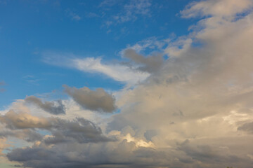 Fototapeta na wymiar Beautiful view of blue sky with thunder clouds.