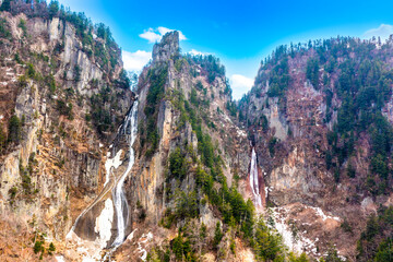 層雲峡 銀河の滝と流星の滝（北海道 上川町）