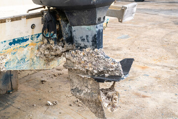 kleiner Hafen mit Trockendock und Strand von Can Picaford auf Spaniens Insel Mallorca