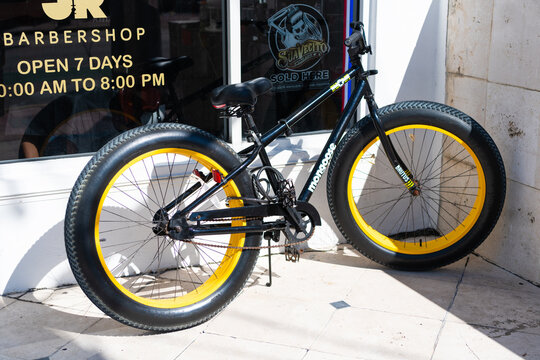 Sports hotsell cycle images