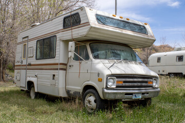 1980s Old White Lindy Mobile Home / Motorhome / Camper / RV in Wyoming