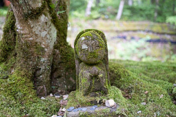 野仏