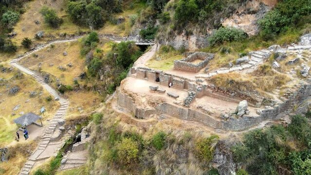 The best of Peru: Archaeological Complex of Pumacocha in Ayacucho - Vilcas Huam&aacute;n 