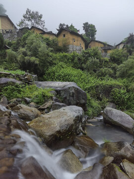 Pit stone village
