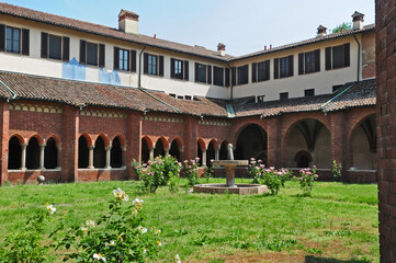Obraz premium Il Chiostro dell'abbazia benedettina di Chiaravalle, Milano 