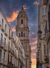 Fototapeta na wymiar Sunset in the cathedral of Malaga, known as 