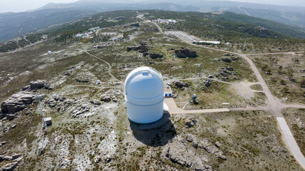 instalaciones del observatorio del Calar alto en la provincia de Almería, España