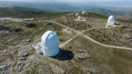 instalaciones del observatorio del Calar alto en la provincia de Almería, España