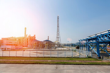 Obraz premium Pipelines for the transportation of industrial oil and gas.