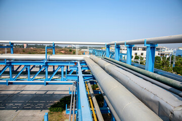 Pipelines for the transportation of industrial oil and gas.