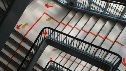 Fototapeta premium Cage d'escaliers, dans une université