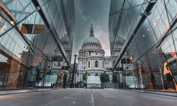 St Pauls Cathedral View From The Shopping Center The One At Sunset May 2022