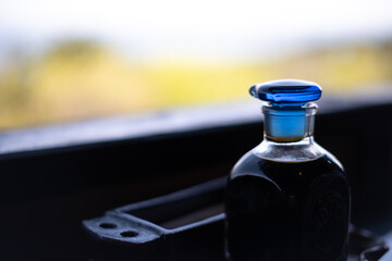 海を臨む醤油さし