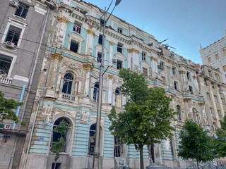 Obraz premium Kharkiv, Eastern Europe, Ukraine March 20, 2022, war in the city, Russian air bomb hit a historical cultural monuments buildings city center