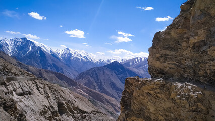 Fototapeta na wymiar Beautiful valley with snow covered mountains in the Spiti, Himachal Pradesh, India