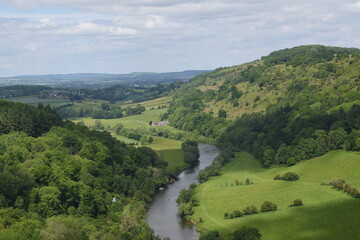 Fototapeta na wymiar the river wye at the bottom of the wye valley from the top of symonds yat
