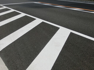 道路のゼブラゾーン