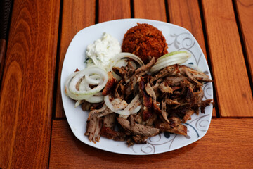 Giros, Grieche, Restaurant, Giros mit Reis, Essen, Food, lecker, Lunch, Abendessen