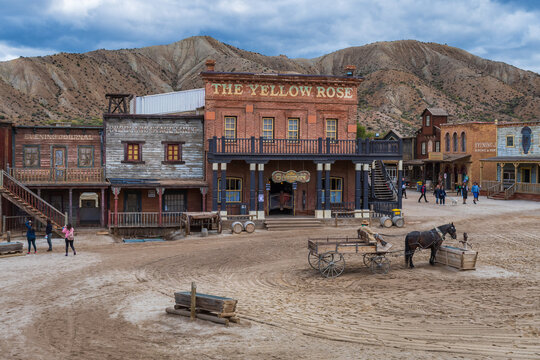 OASYS MINIHOLLYWOOD theme park and cinema sets