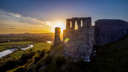 Fototapeta na wymiar Sunset at Dryslwyn Castle