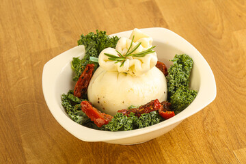 Burrata cheese with sun dried tomato